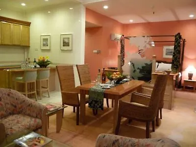 לנגקאווי D Coconut Hill Resort מלזיה